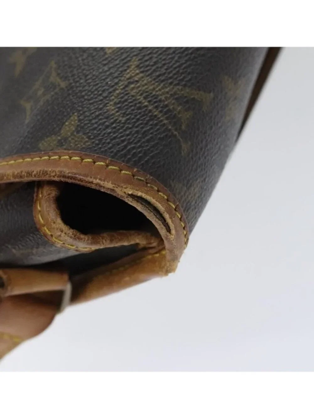 Authentic LOUIS VUITTON Monogram Gibeciere MM Shoulder Bag M42247 LV